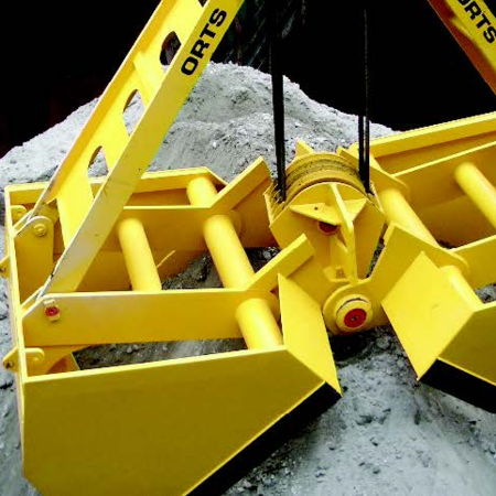 Rope grab that picks up gray debris