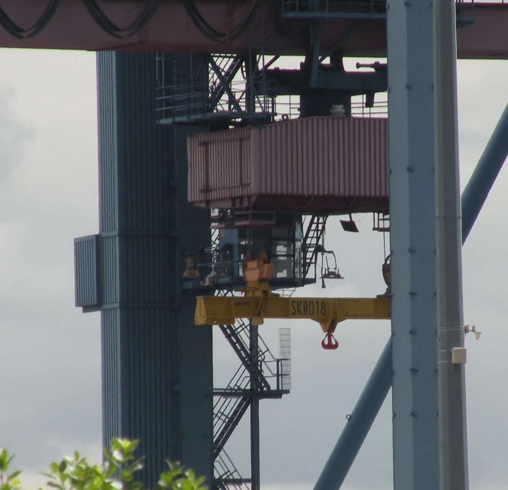 75t load beam / spreader beam with multiple lashing points for multi-purpose use on container cranes